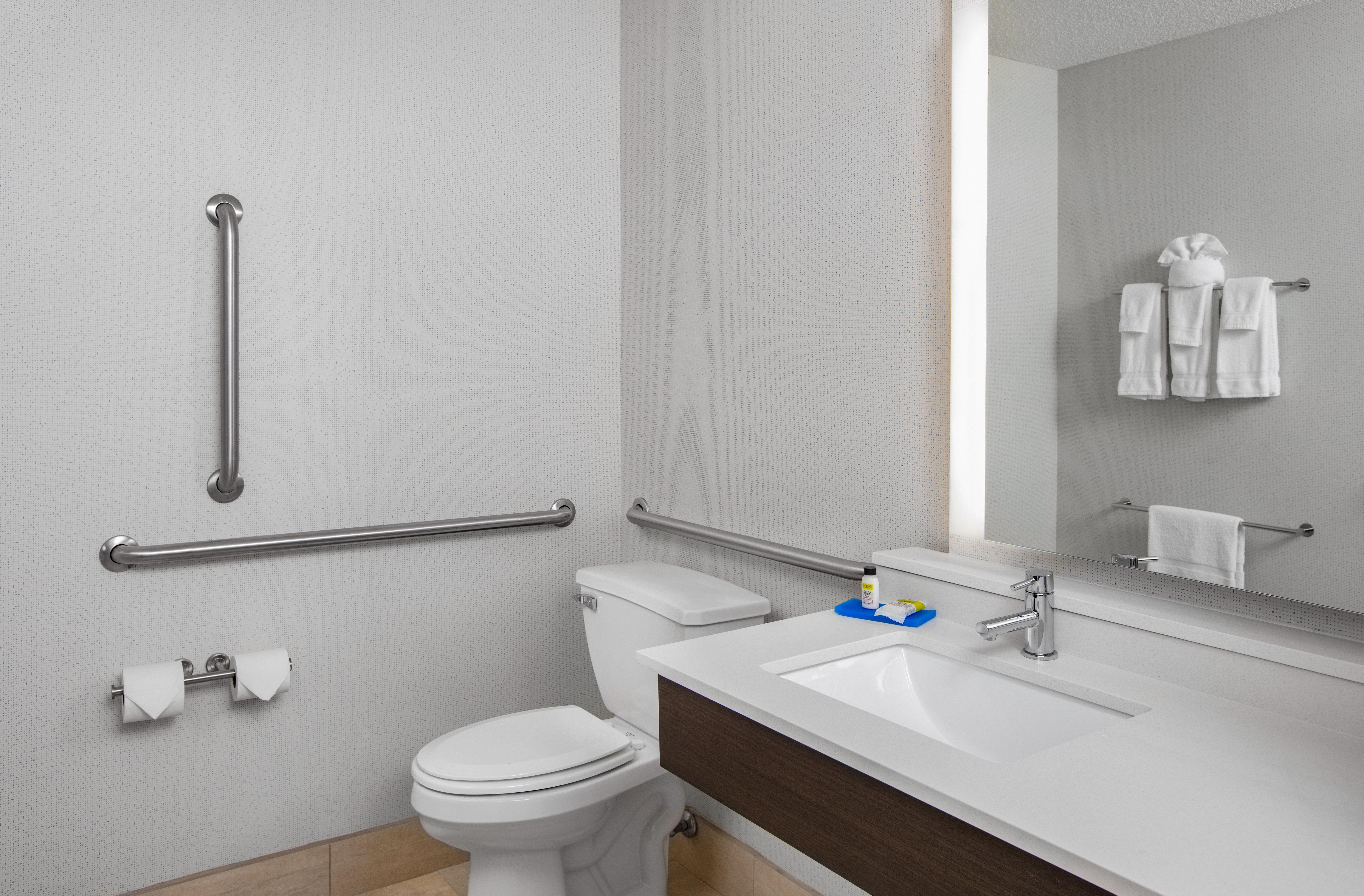 holiday inn express hotel and suites altoona des moines by ihg