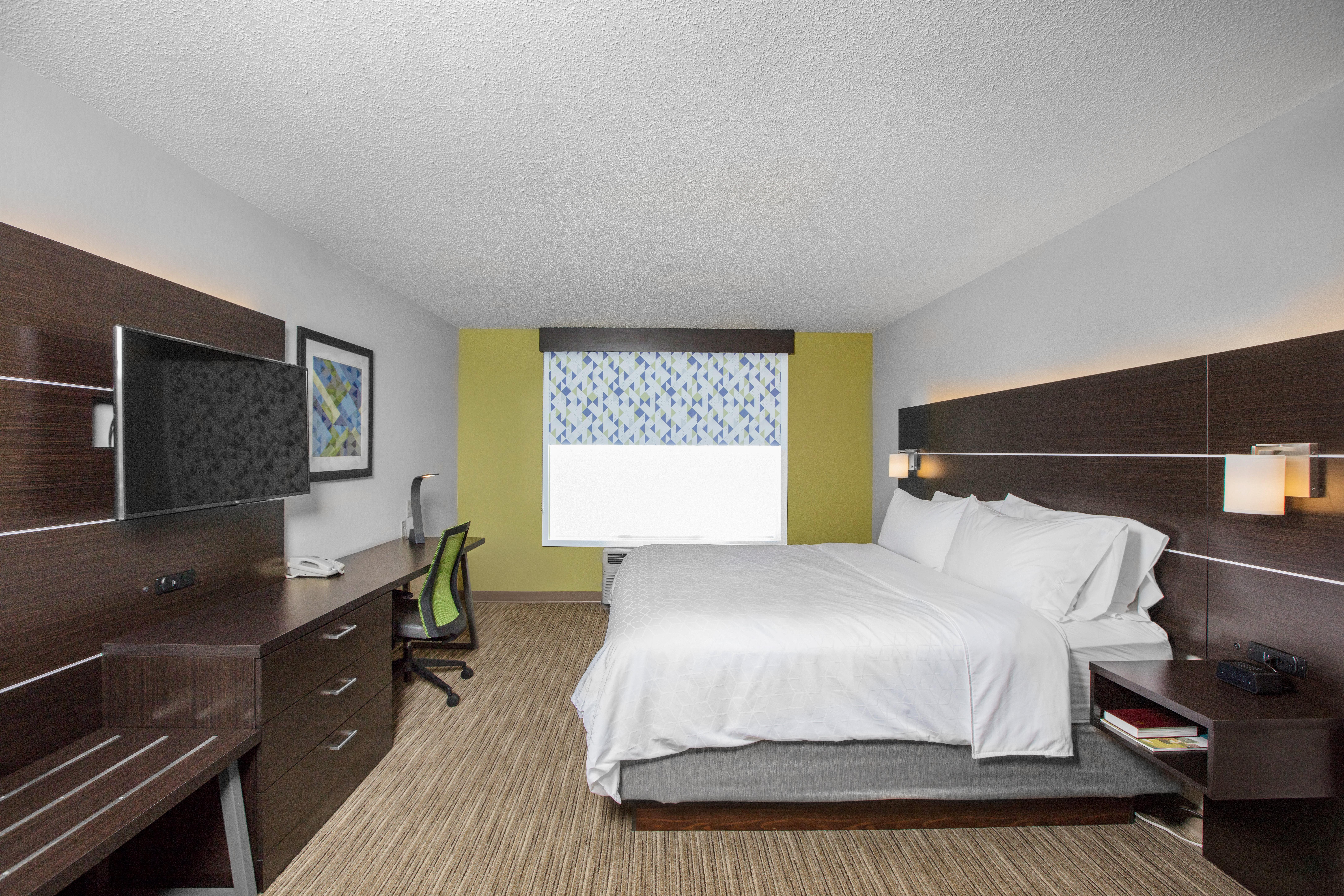 holiday inn express hotel and suites altoona des moines by ihg