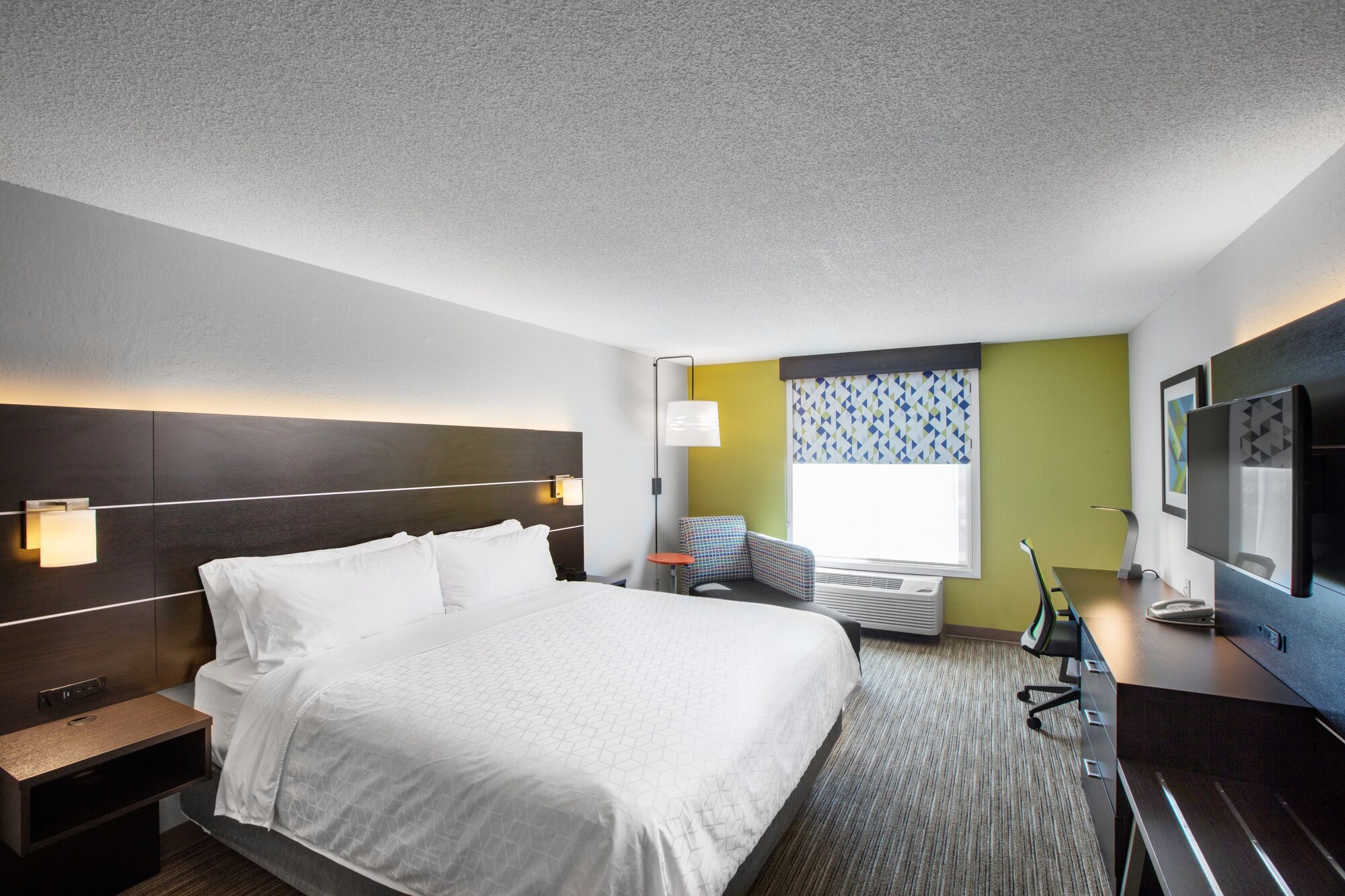 holiday inn express hotel and suites altoona des moines by ihg