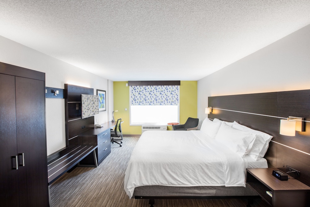 holiday inn express hotel and suites altoona des moines by ihg