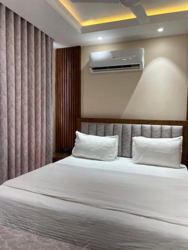 Myst Luxury Stays,Gazipur,3 star