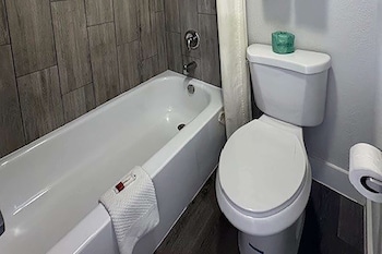 super 8 by wyndham orlando near florida mall