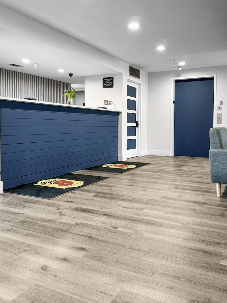 super 8 by wyndham orlando near florida mall