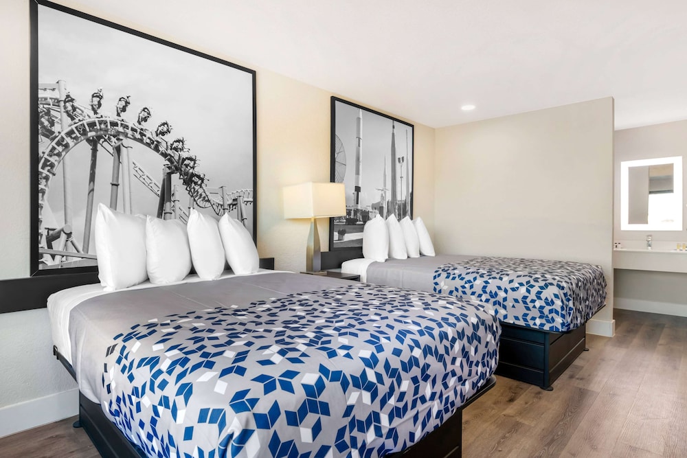 super 8 by wyndham orlando near florida mall