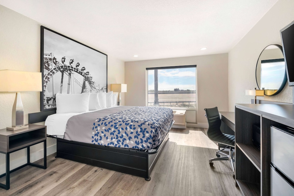 super 8 by wyndham orlando near florida mall