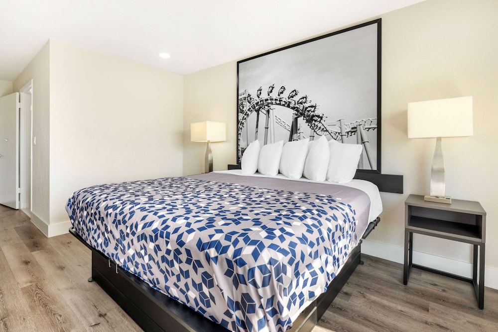 super 8 by wyndham orlando near florida mall