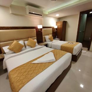 oxford hotel powai