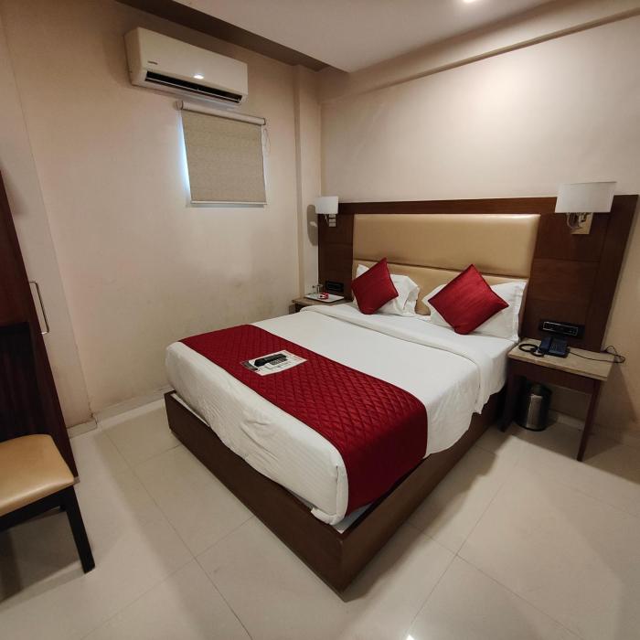 oxford hotel powai