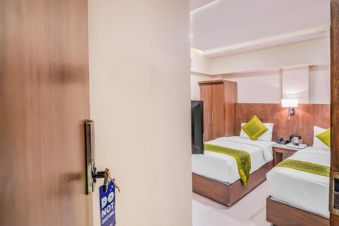 oxford hotel powai