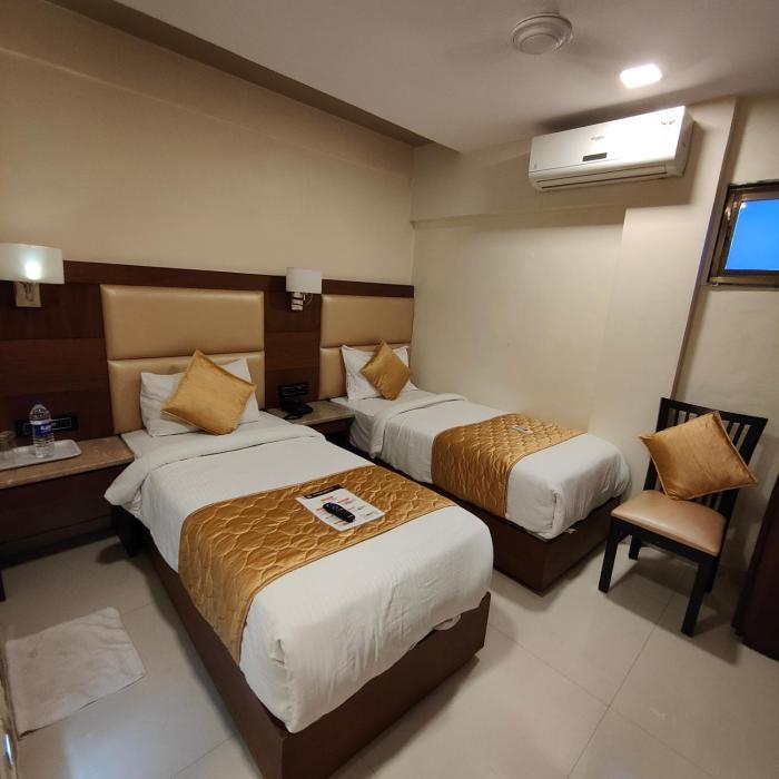 oxford hotel powai