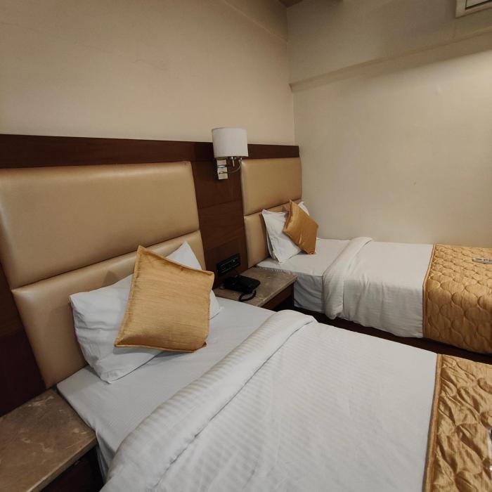 oxford hotel powai