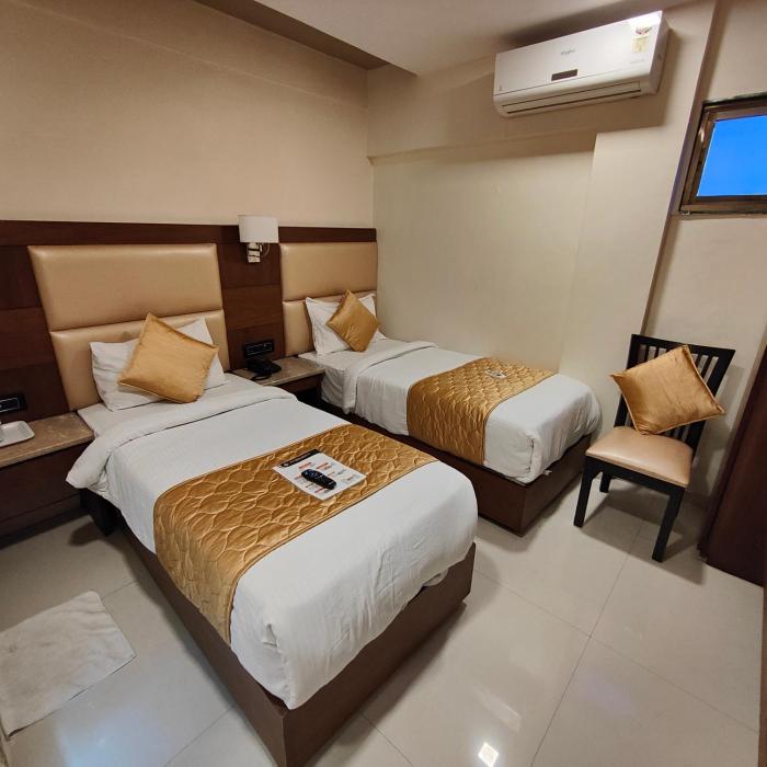 oxford hotel powai