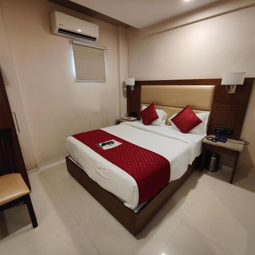 oxford hotel powai