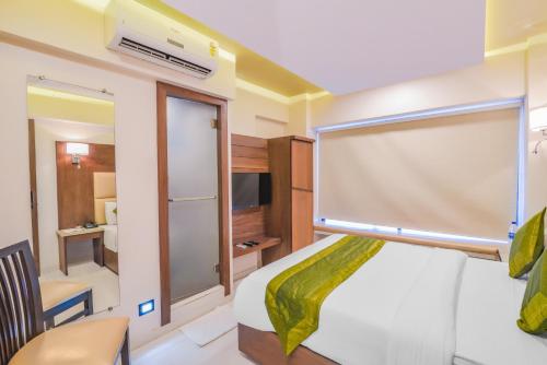 oxford hotel powai