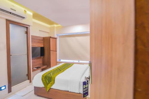 oxford hotel powai