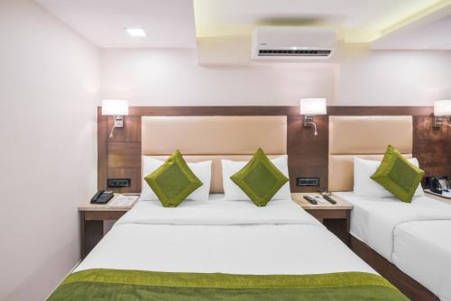 oxford hotel powai