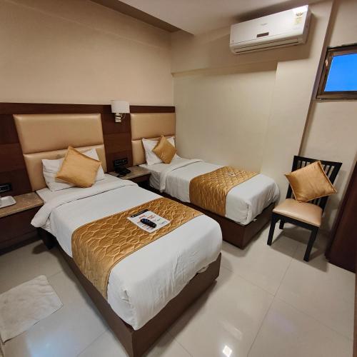 oxford hotel powai