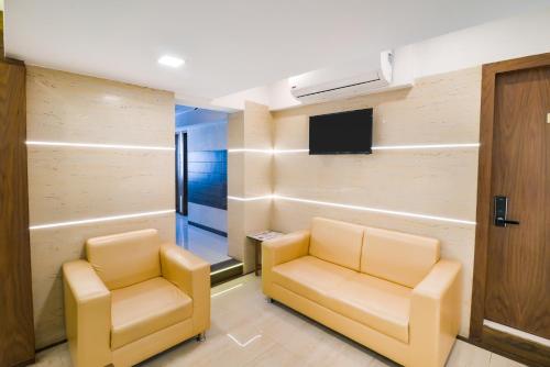oxford hotel powai