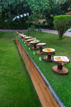 manu maharani resorts