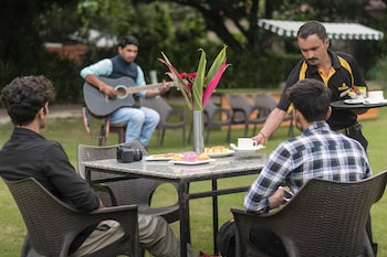manu maharani resorts