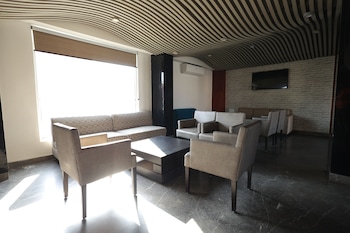 The Latitude Luxury,,3 star