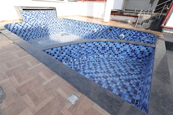 The Latitude Luxury,,3 star