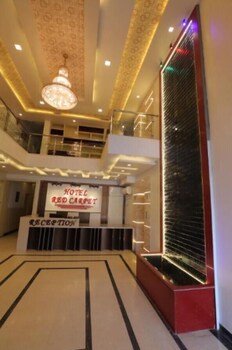 hotel sahibs red carpet