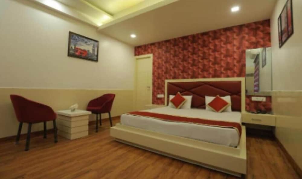 hotel sahibs red carpet