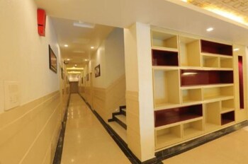 Hotel Sahibs Red Carpet,Vibhav Nagar,2 star