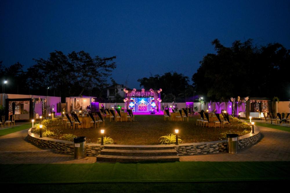opulence resort