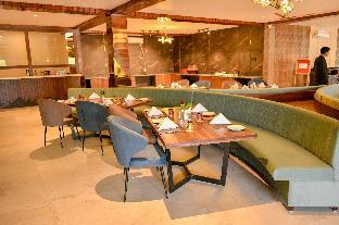 opulence resort