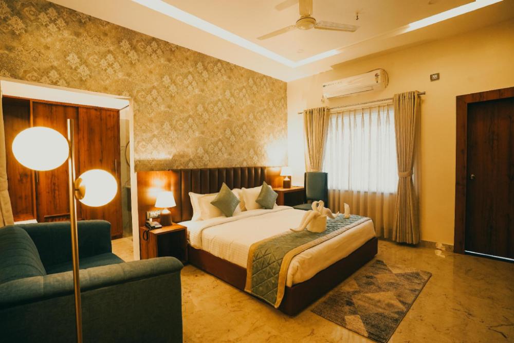 opulence resort
