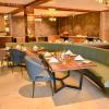 opulence resort