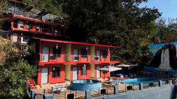 friendz adda resort
