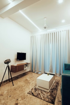 Avalon Homes,Perintalmanna,4 star