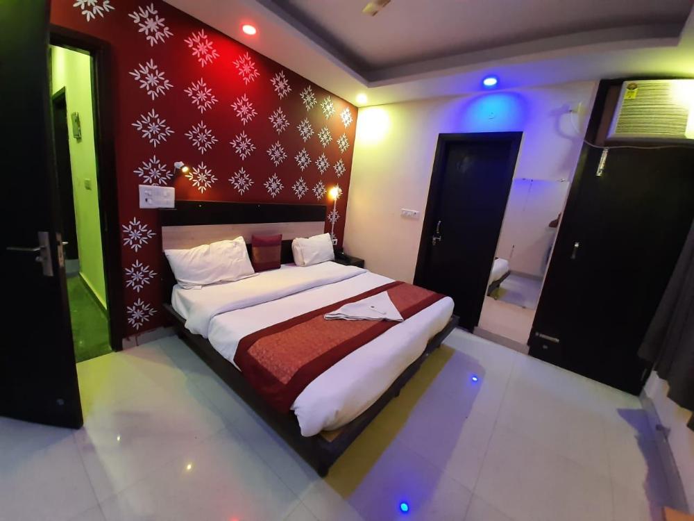 castle and kanchan palace