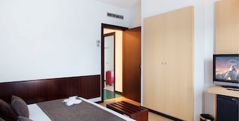 hotel emporda figueres
