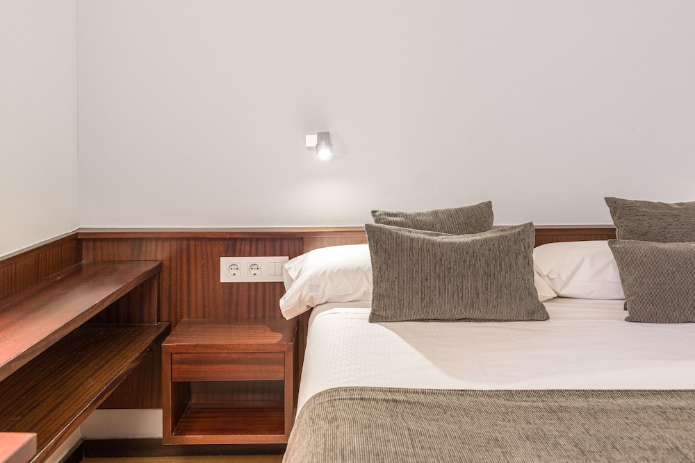 hotel emporda figueres