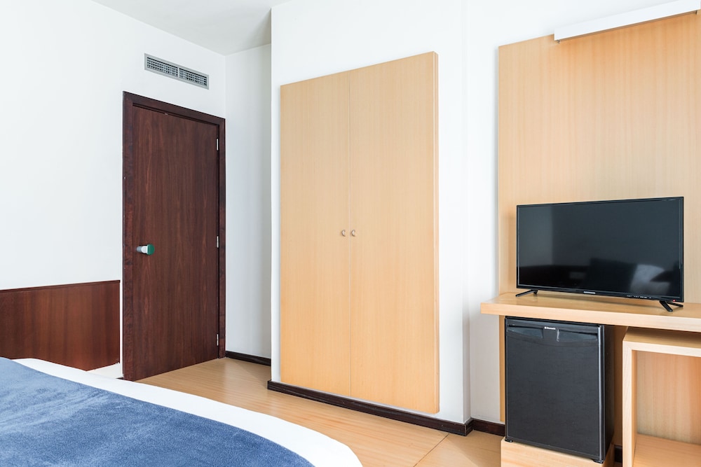 hotel emporda figueres