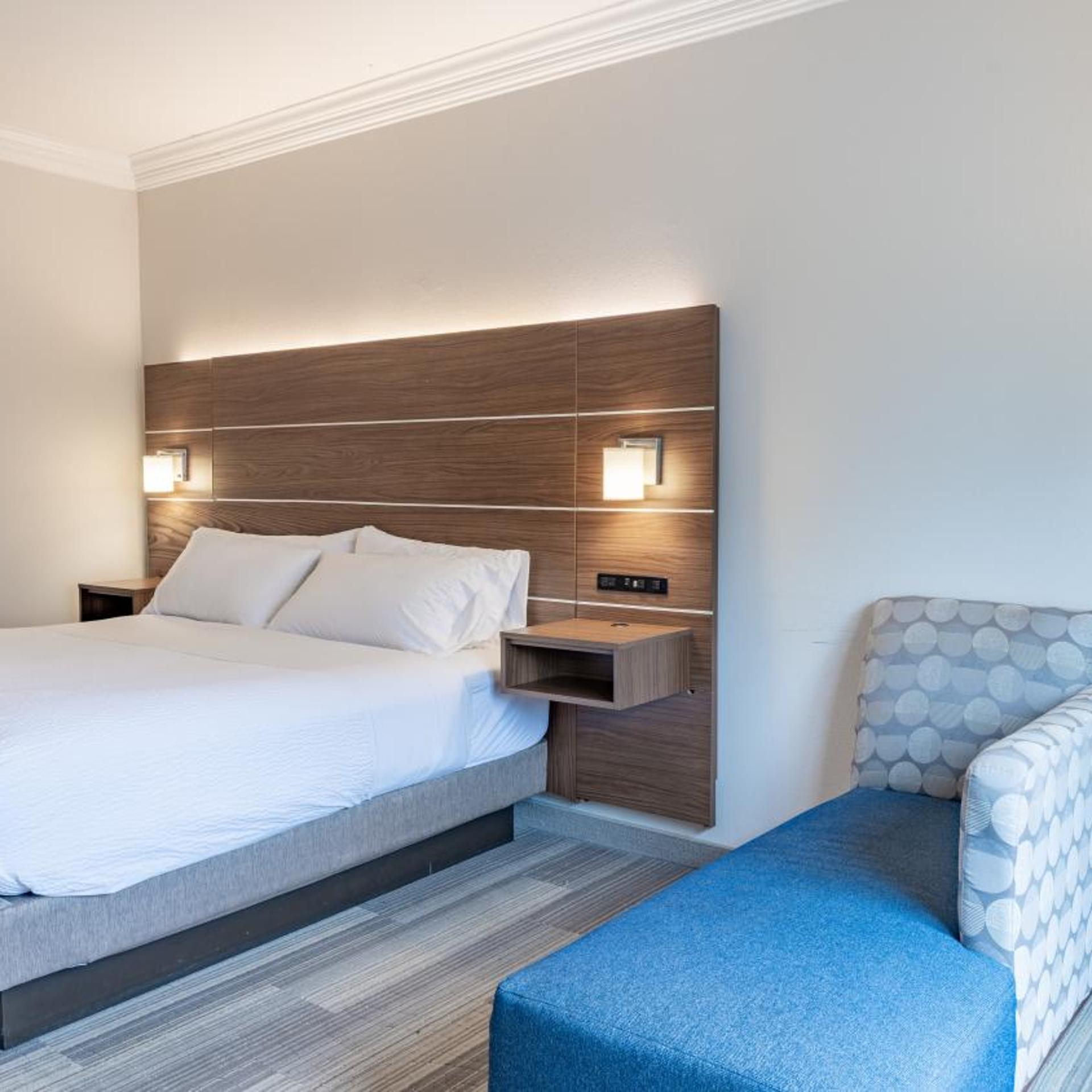 holiday inn express hotel and suites macon west by ihg