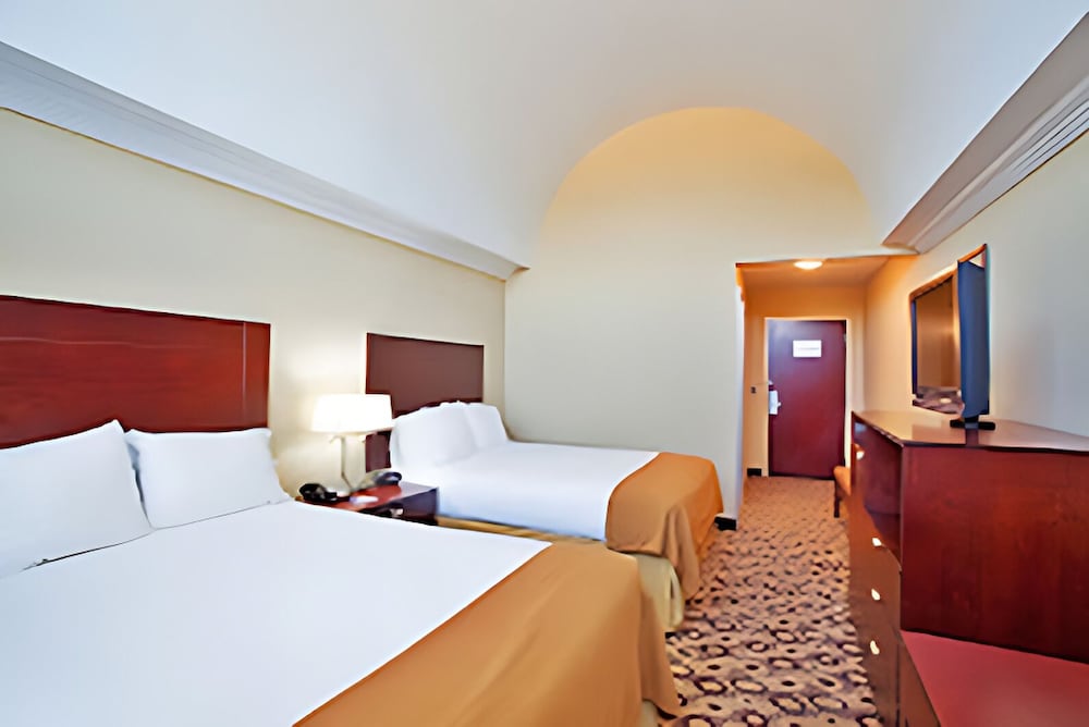 holiday inn express hotel and suites macon west by ihg