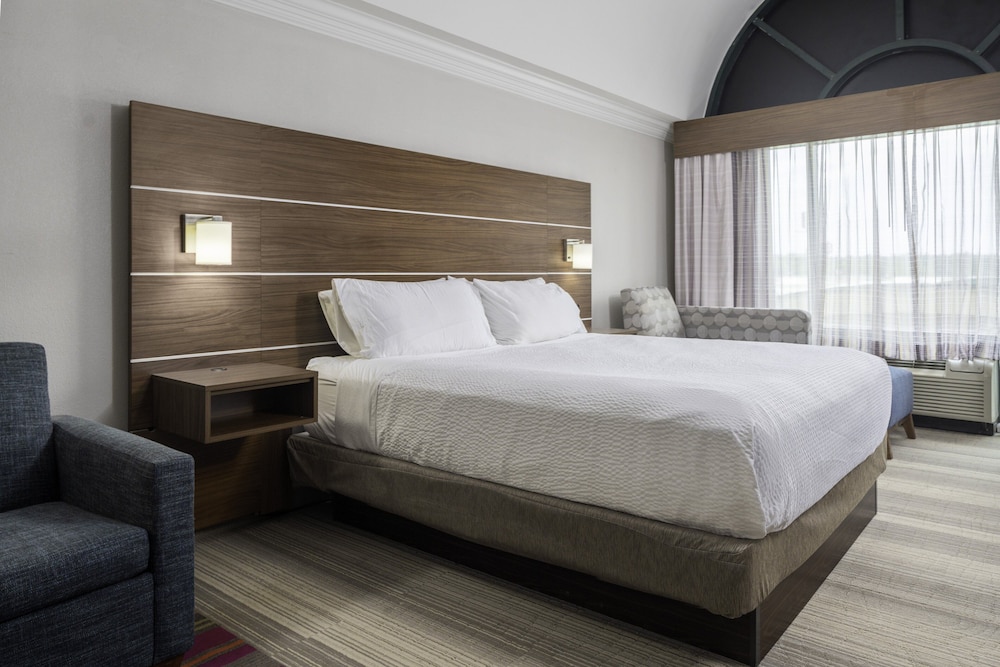 holiday inn express hotel and suites macon west by ihg