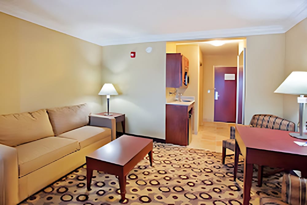 holiday inn express hotel and suites macon west by ihg