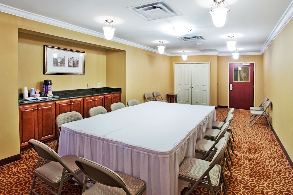 holiday inn express hotel and suites macon west by ihg