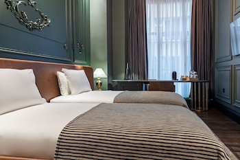orient occident hotel istanbul autograph collection