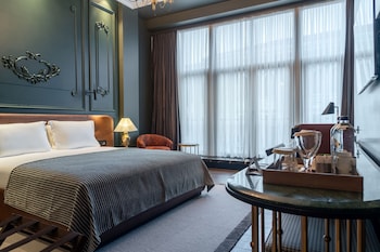 orient occident hotel istanbul autograph collection