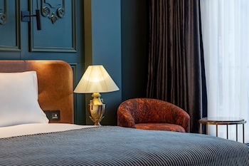 orient occident hotel istanbul autograph collection