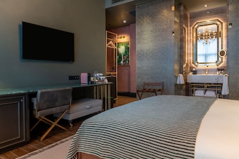orient occident hotel istanbul autograph collection