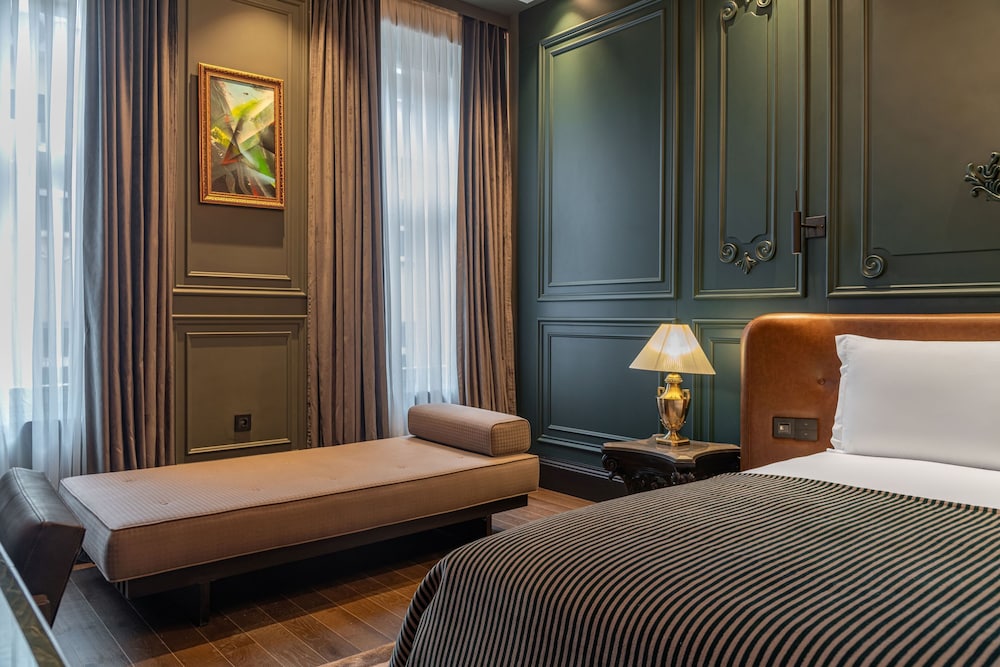 orient occident hotel istanbul autograph collection