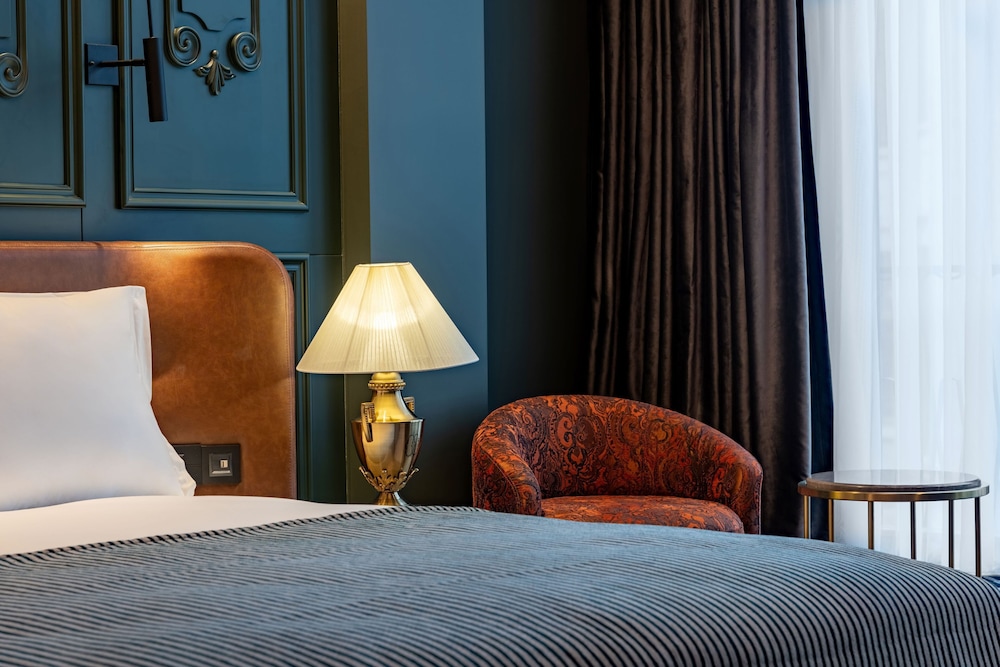 orient occident hotel istanbul autograph collection
